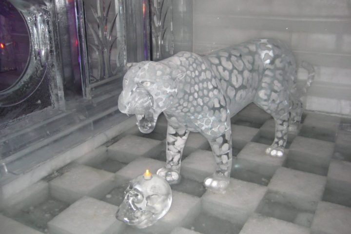 a statue of a person